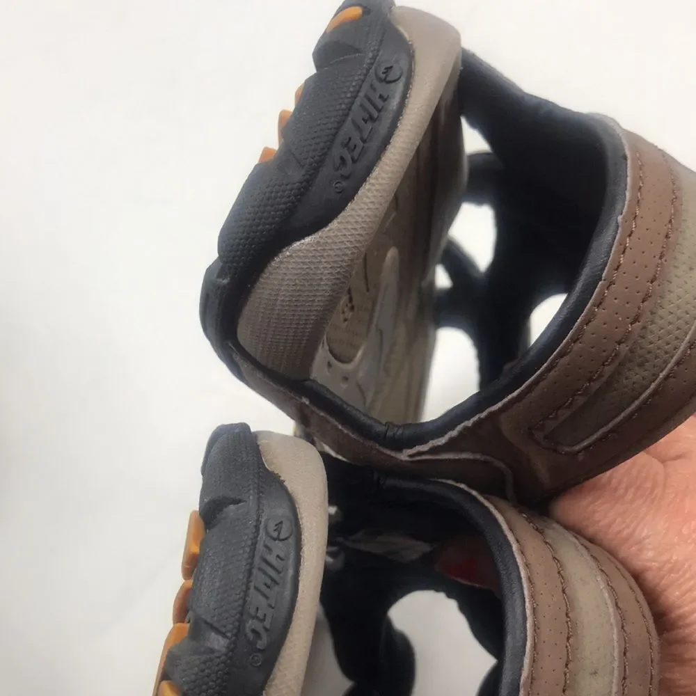 Owaka JR HI - TEC HIKING SANDALS UNISEX SIZE 6US JR